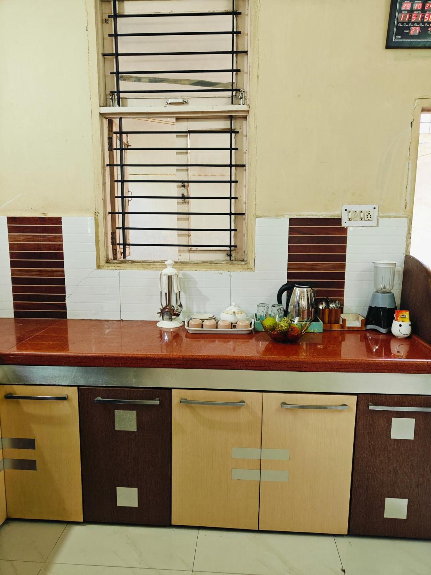 Ava Homestay Indaur Kültér fotó